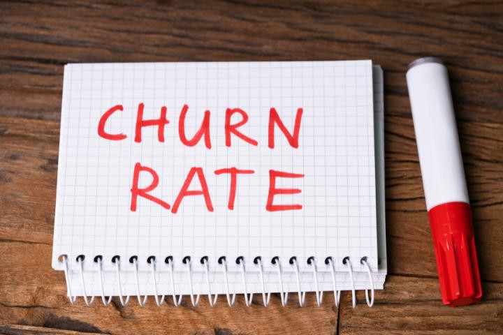 O que é churn rate e como calcular o churn de clientes?